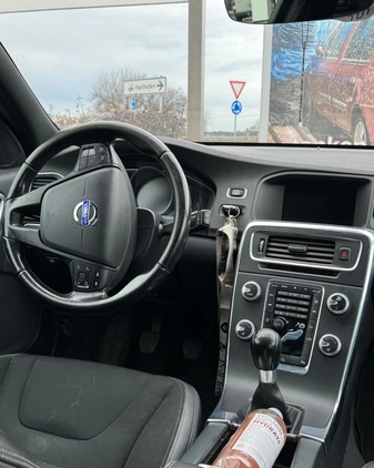 Volvo V60 cena 43000 przebieg: 176500, rok produkcji 2015 z Bardo małe 67